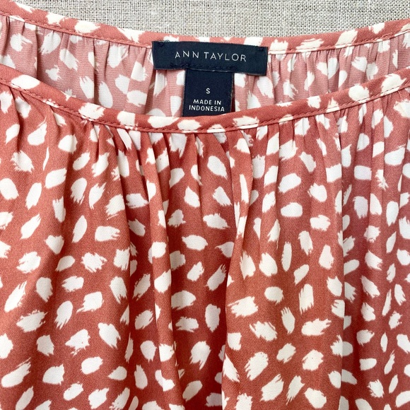 Ann Taylor Terracotta and White Patterned Blouse - Picture 2 of 4